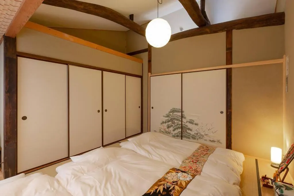 Villa Nijo Castle, Kinkakuji.Etc 西陣・京町家の宿「三石」 Kyoto
